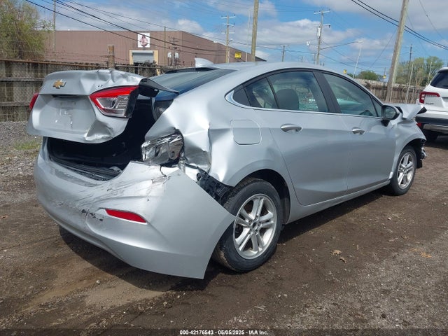 1G1BE5SM1H7278473 Chevrolet Cruze Lt Auto