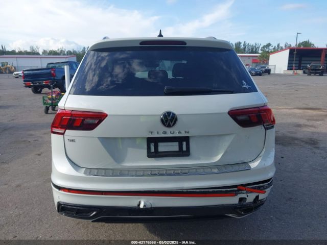 3VVCB7AX0PM092375 Volkswagen Tiguan 2.0t Se R-line Black