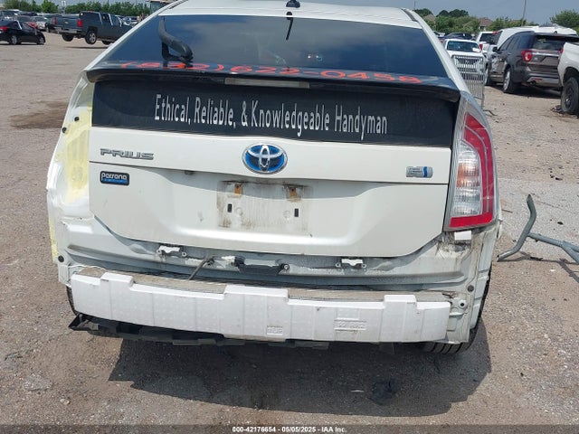 JTDKN3DU5F0424260 Toyota Prius Persona Series Special Edition
