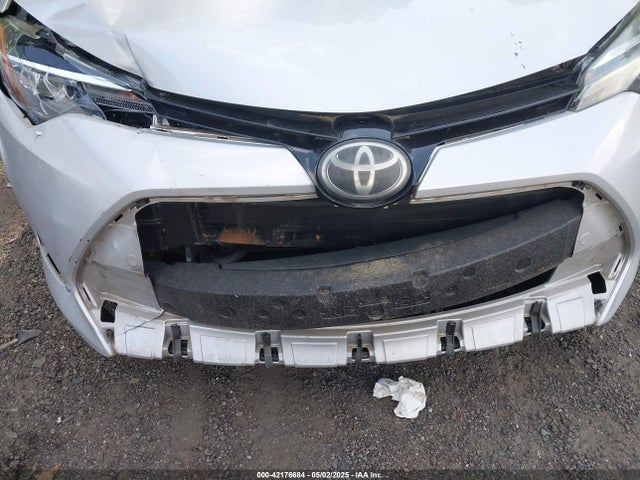 2T1BURHE6JC010315 Toyota COROLLA LE