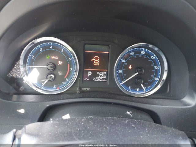 2T1BURHE6JC010315 Toyota COROLLA LE