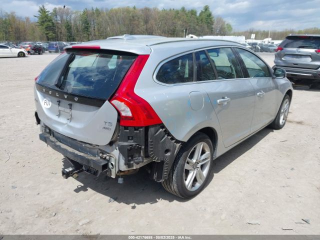 YV1612SB2F1188454 Volvo V60 T5 Premier