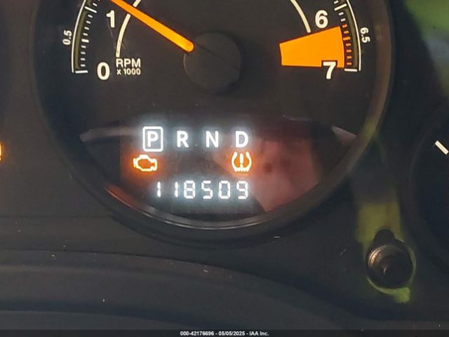 1C4NJRFB1ED713506 Jeep Patriot Latitude