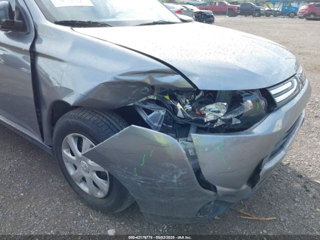 JA4AD2A38EZ006378 Mitsubishi Outlander Es