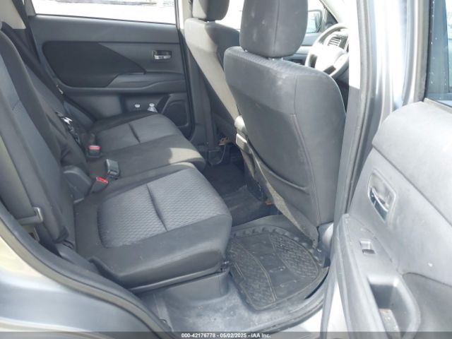 JA4AD2A38EZ006378 Mitsubishi Outlander Es