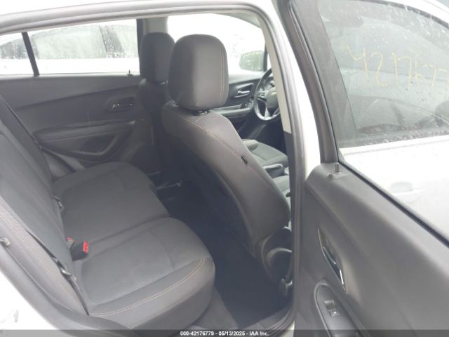3GNCJKSB6KL343655 Chevrolet TRAX LS