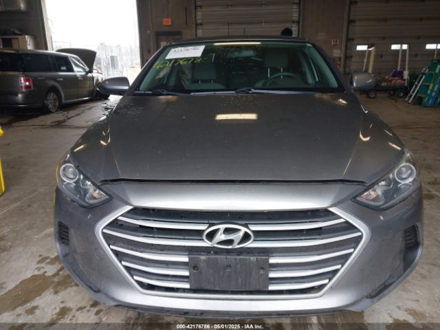KMHD84LF4HU262640 Hyundai ELANTRA SE