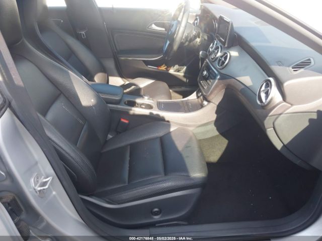 2014 MERCEDES-BENZ CLA 250 WDDSJ4EB2EN038224 Photo 4