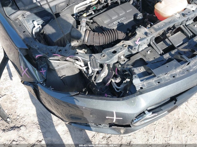 KL7CJPSBXJB693938 Chevrolet Trax Lt