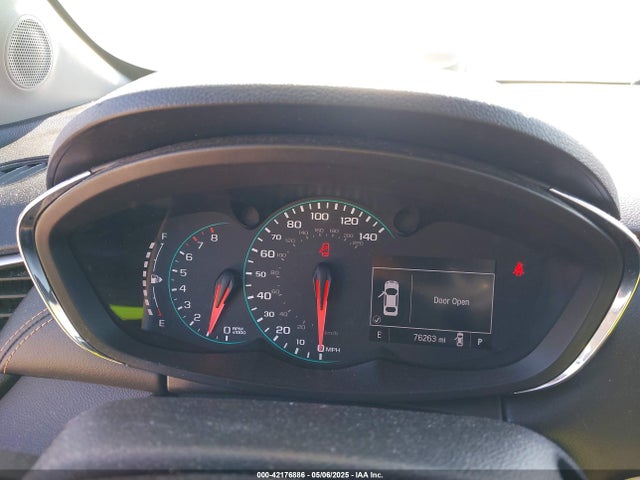 KL7CJPSBXJB693938 Chevrolet Trax Lt