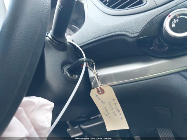 2HKRM3H30FH548362 Honda CR-V LX