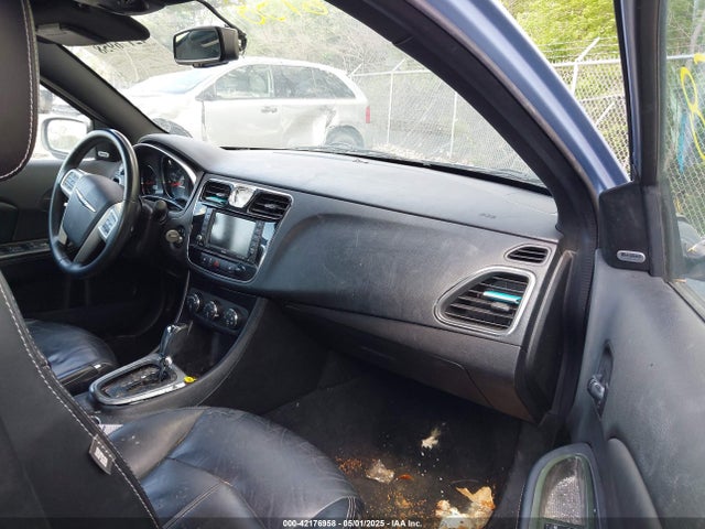1C3CCBCG5EN185590 Chrysler 200 Limited