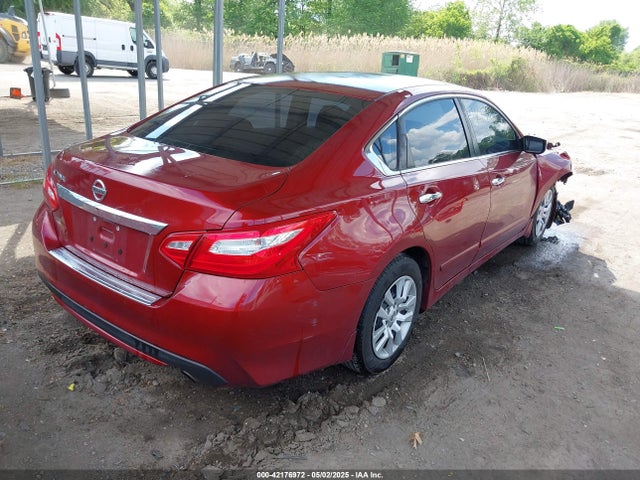 Nissan Altima 2.5 S 2017 1N4AL3APXHC243419 Image 4