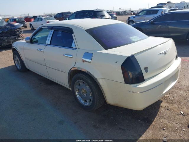 2005 CHRYSLER 300 2C3JA53G55H503621 Photo 2