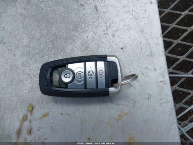 3FA6P0HD2HR166776 Ford FUSION SE
