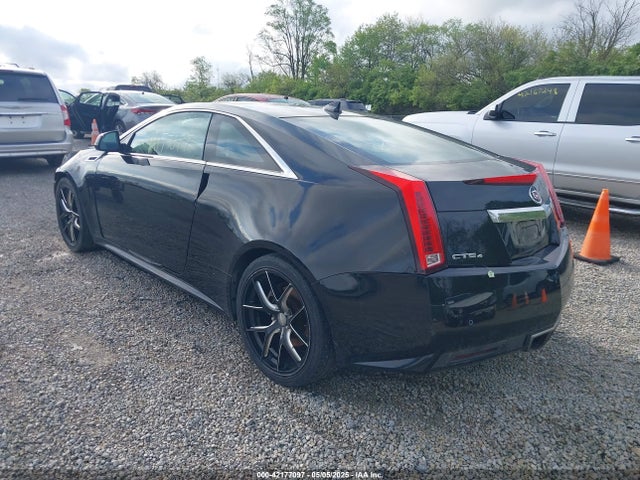 2011 CADILLAC CTS 1G6DS1ED9B0107566 Photo 2