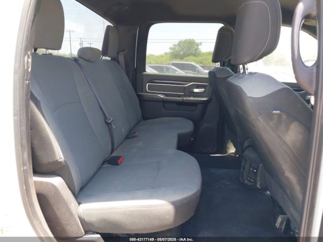 3C6UR5JL1NG104343 RAM 2500 Big Horn  4x4 8' Box