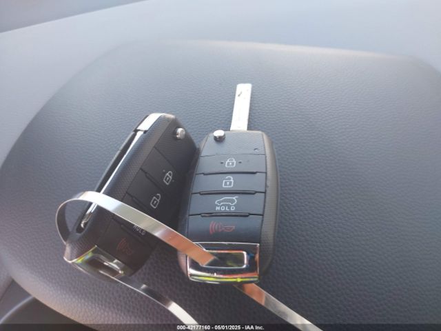 KNDJN2A26H7427395 KIA Soul