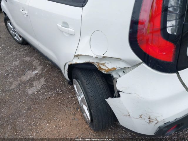 KNDJN2A26H7427395 KIA Soul