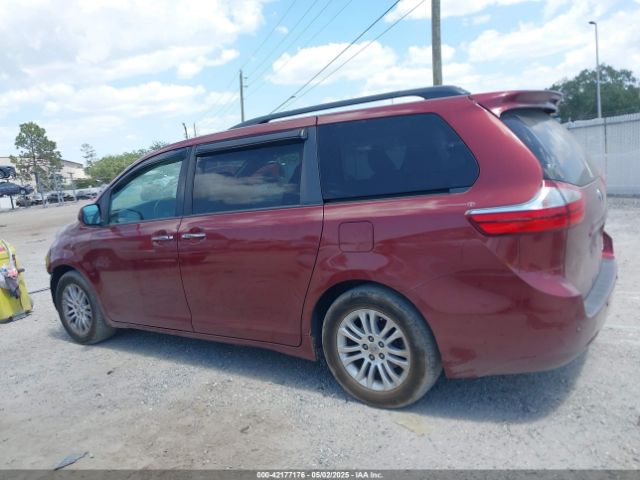 5TDYK3DC7GS716470 Toyota Sienna Xle 8 Passenger