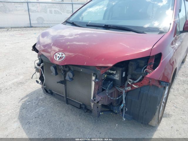 5TDYK3DC7GS716470 Toyota Sienna Xle 8 Passenger