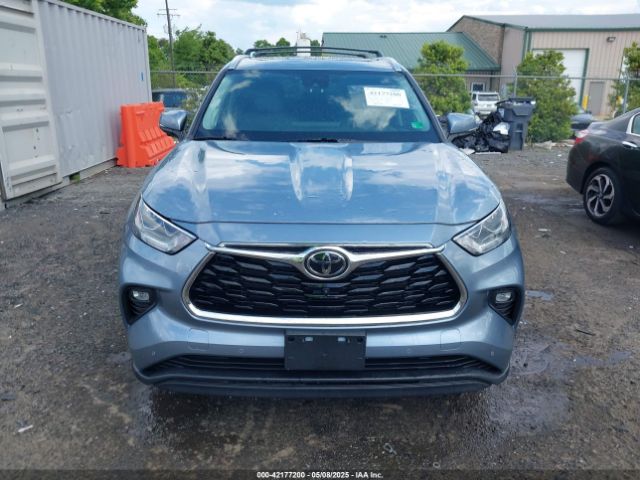 5TDDZRBH5NS162256 Toyota Highlander Limited