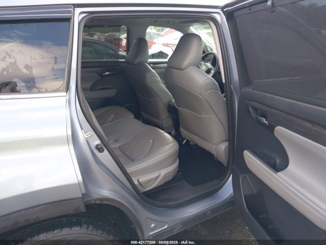 5TDDZRBH5NS162256 Toyota Highlander Limited