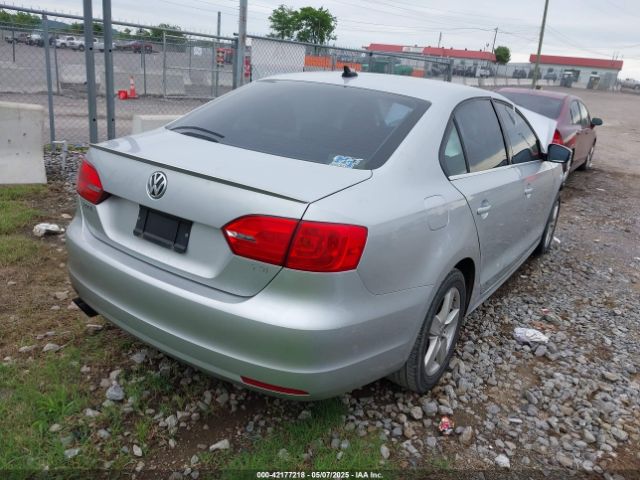 3VWLL7AJ8EM413886 Volkswagen Jetta 2.0l Tdi