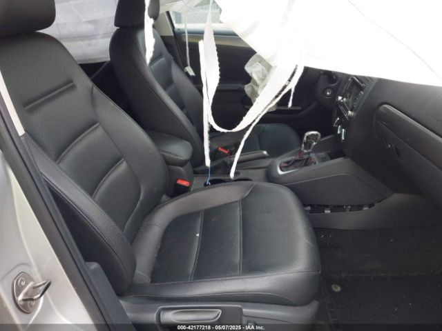3VWLL7AJ8EM413886 Volkswagen Jetta 2.0l Tdi