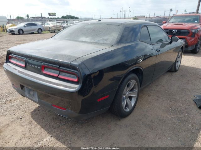 2C3CDZAG0GH354225 Dodge Challenger Sxt