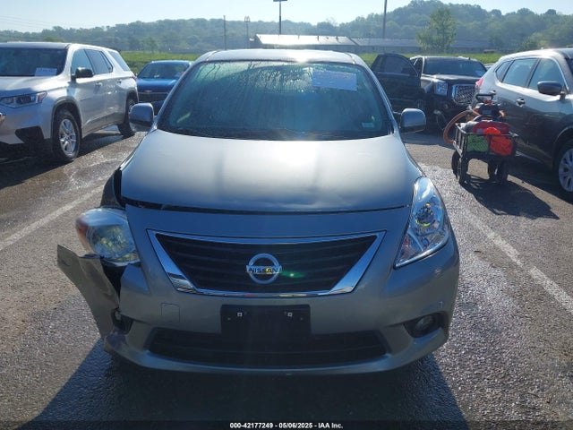 3N1CN7AP7EL827901 Nissan Versa 1.6 Sl