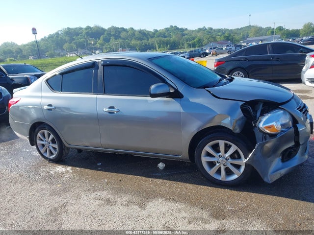 3N1CN7AP7EL827901 Nissan Versa 1.6 Sl