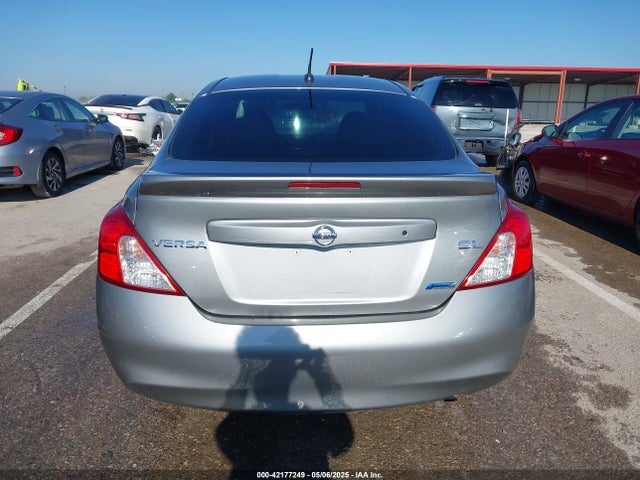 3N1CN7AP7EL827901 Nissan Versa 1.6 Sl