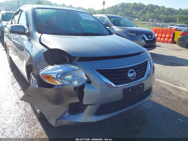 3N1CN7AP7EL827901 Nissan Versa 1.6 Sl