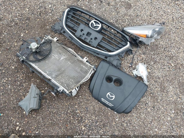 3MZBN1V3XJM219112 Mazda Mazda3 Touring
