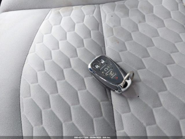 2GNAXJEV3J6339944 Chevrolet EQUINOX LT
