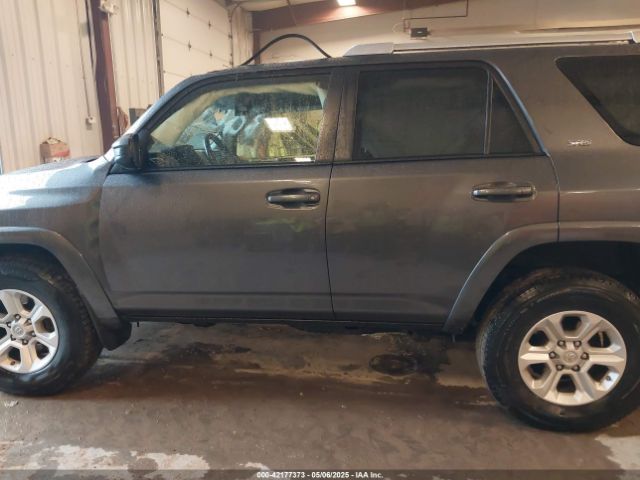 JTEBU5JR4E5200215 Toyota 4RUNNER SR5