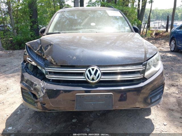 WVGAV7AX1JK000620 Volkswagen Tiguan Limited 2.0t