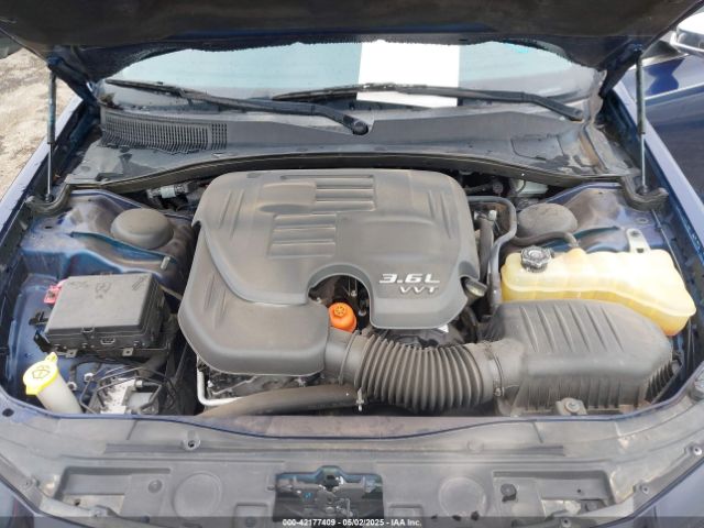 2017 CHRYSLER 300C 2C3CCAEGXHH590946 Photo 9