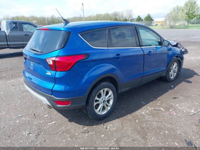 1FMCU0GDXKUB81786 Ford ESCAPE SE