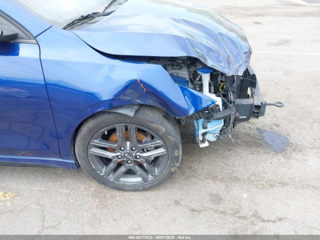 3KPF34AD4ME423784 KIA Forte Gt-line