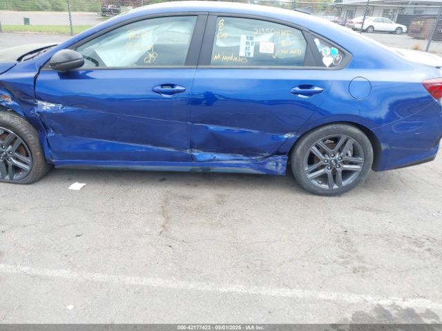 3KPF34AD4ME423784 KIA Forte Gt-line