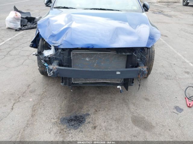 3KPF34AD4ME423784 KIA Forte Gt-line