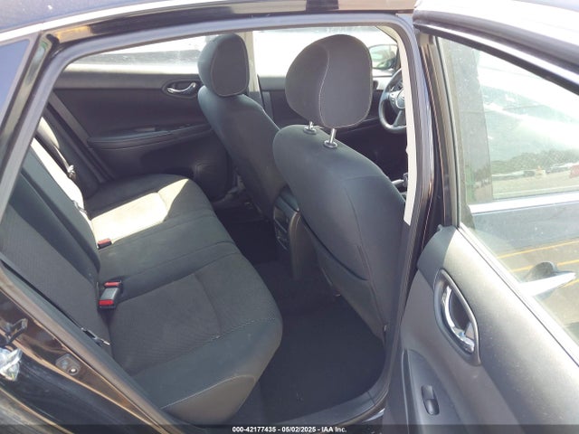 3N1AB7AP8KY300139 Nissan SENTRA S