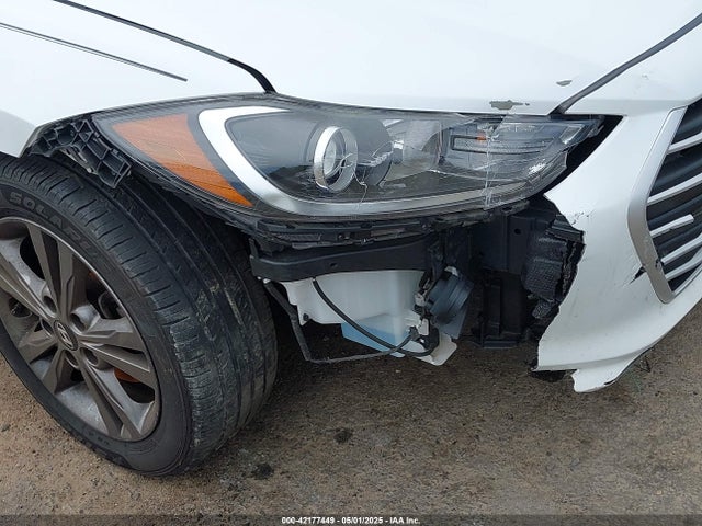 5NPD84LF1JH297107 Hyundai Elantra Value Edition