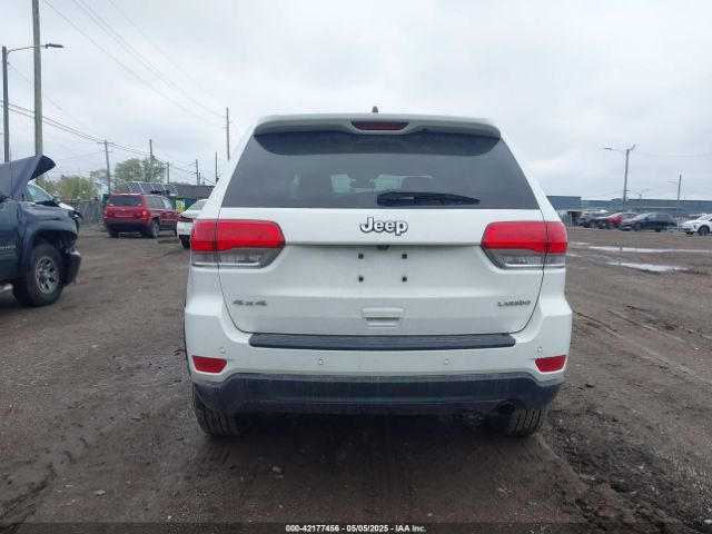 1C4RJFAG7KC721131 Jeep Grand Cherokee Laredo E 4x4