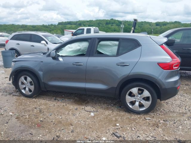 YV4162UK7K2075731 Volvo Xc40 T5 Momentum