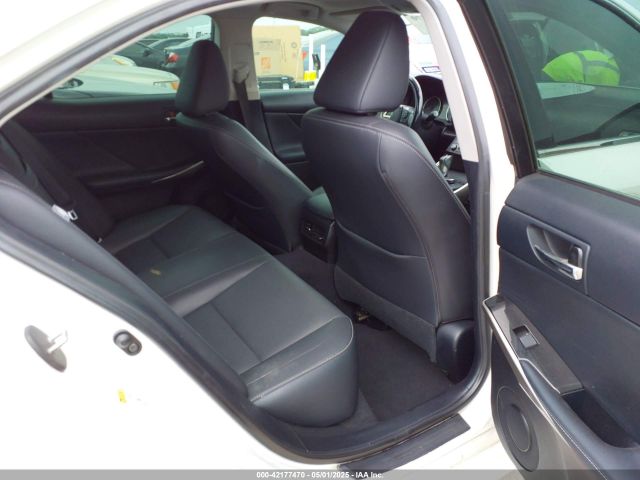 JTHBA1D2XG5005807 Lexus IS 200T