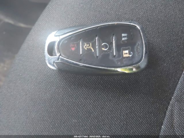 2GNAXUEV8K6224713 Chevrolet EQUINOX LT