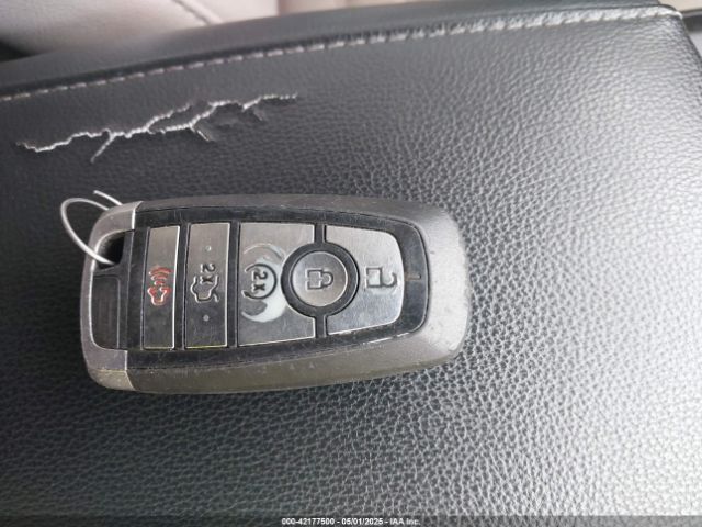 3FA6P0PU9HR227932 Ford Fusion Energi Se Luxury